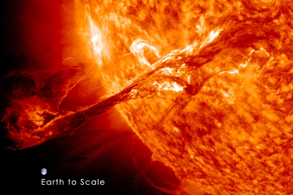 Polar Whirlwind Observed Circulating on Sun's North Pole
