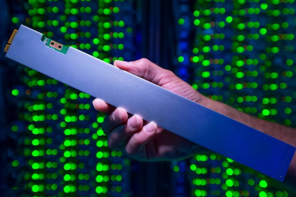 Intel SSD D5-P4326, Image/Walden Kirsch/Intel Corporation