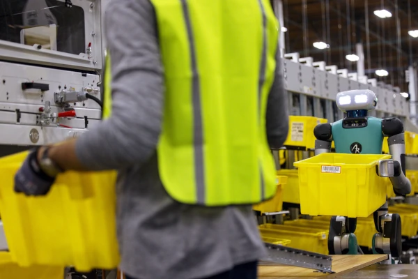 amazons new robotic solutions sequoia digit 600