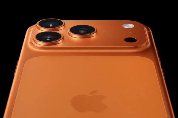 Apple iPhone 17 Pro camera close-up, Image/Apple