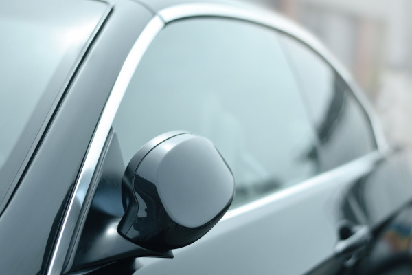 Car Windows Turn into Informative Video Displays