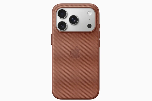 Apple iPhone 17 Pro and iPhone 17 Pro Max Focuses on Advanced Design and Powerful Performance 4 iPhone 17 Pro TechWoven Case, Image/Apple